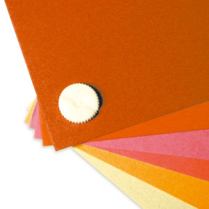 CARTA MAESTRO COLOR A4 210X297MM 160GR 250FG AVORIO/CREMA TENUE CR20 MONDI COD. 7202