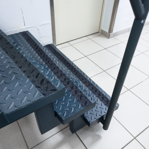 NASTRO ADESIVO ANTISCIVOLO 50MMX15M NERO DURALINE GRIP+ FORMFIT DURABLE COD. 1064-01