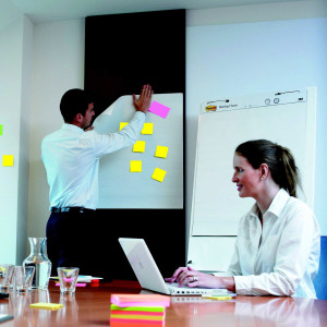 BLOCCO DA PARETE 30FG SUPER STICKY 559 63,5X77,5CM POST-IT COD. 7000050153 CONFEZIONE DA 2