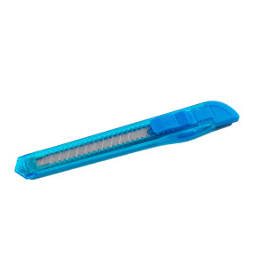 CUTTER 9MM CON BLOCCALAMA BASIC STARLINE COD. STL (SX-4)